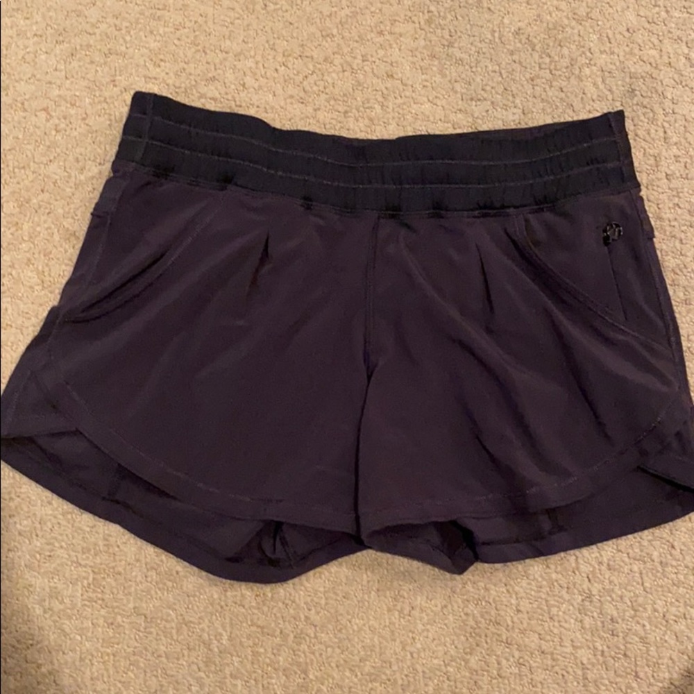 Lululemon running short